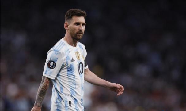 入冬后，“大衣+勃肯鞋”又火了！保暖又显高级，你喜欢吗？